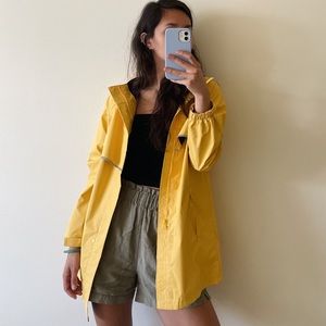 Classic Yellow Rain-jacket